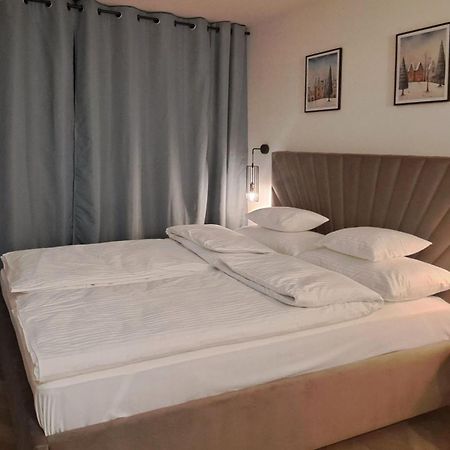 Falcon Apartment Center 4 Metro Swietokrzyska وارسو المظهر الخارجي الصورة