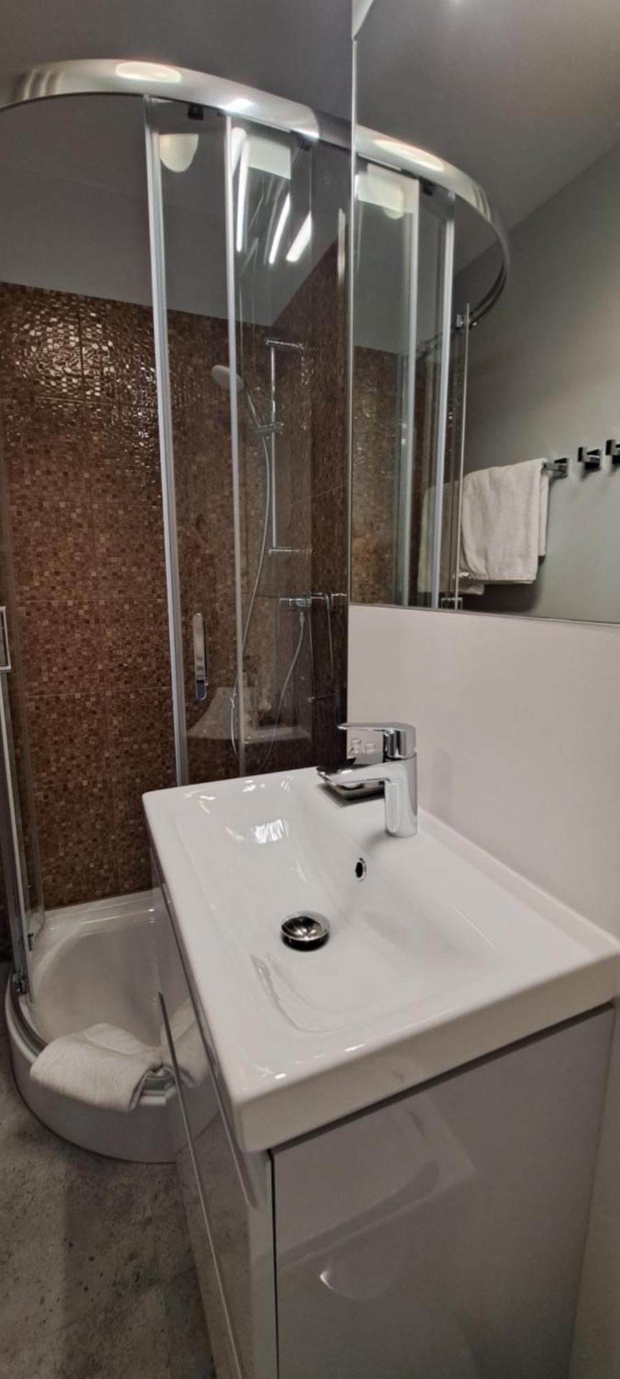 Falcon Apartment Center 4 Metro Swietokrzyska وارسو المظهر الخارجي الصورة