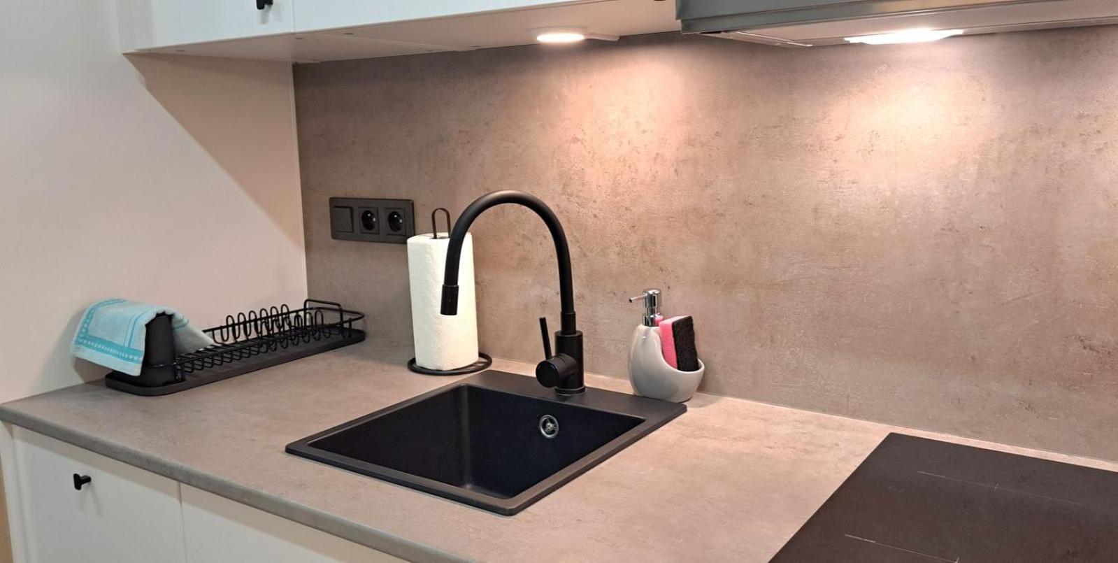 Falcon Apartment Center 4 Metro Swietokrzyska وارسو المظهر الخارجي الصورة