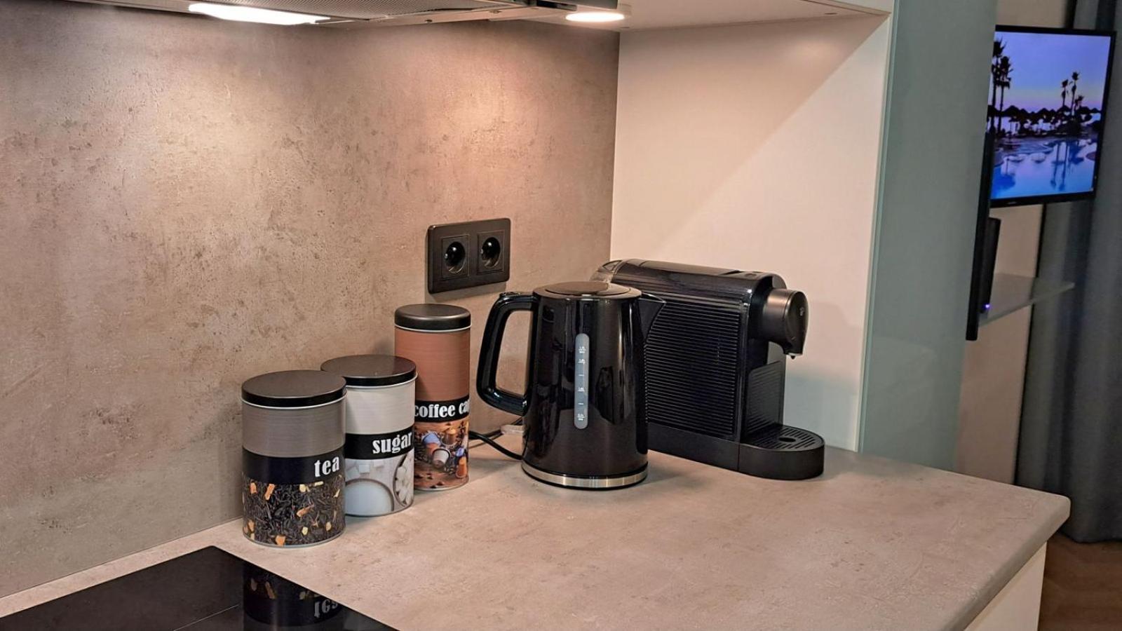 Falcon Apartment Center 4 Metro Swietokrzyska وارسو المظهر الخارجي الصورة