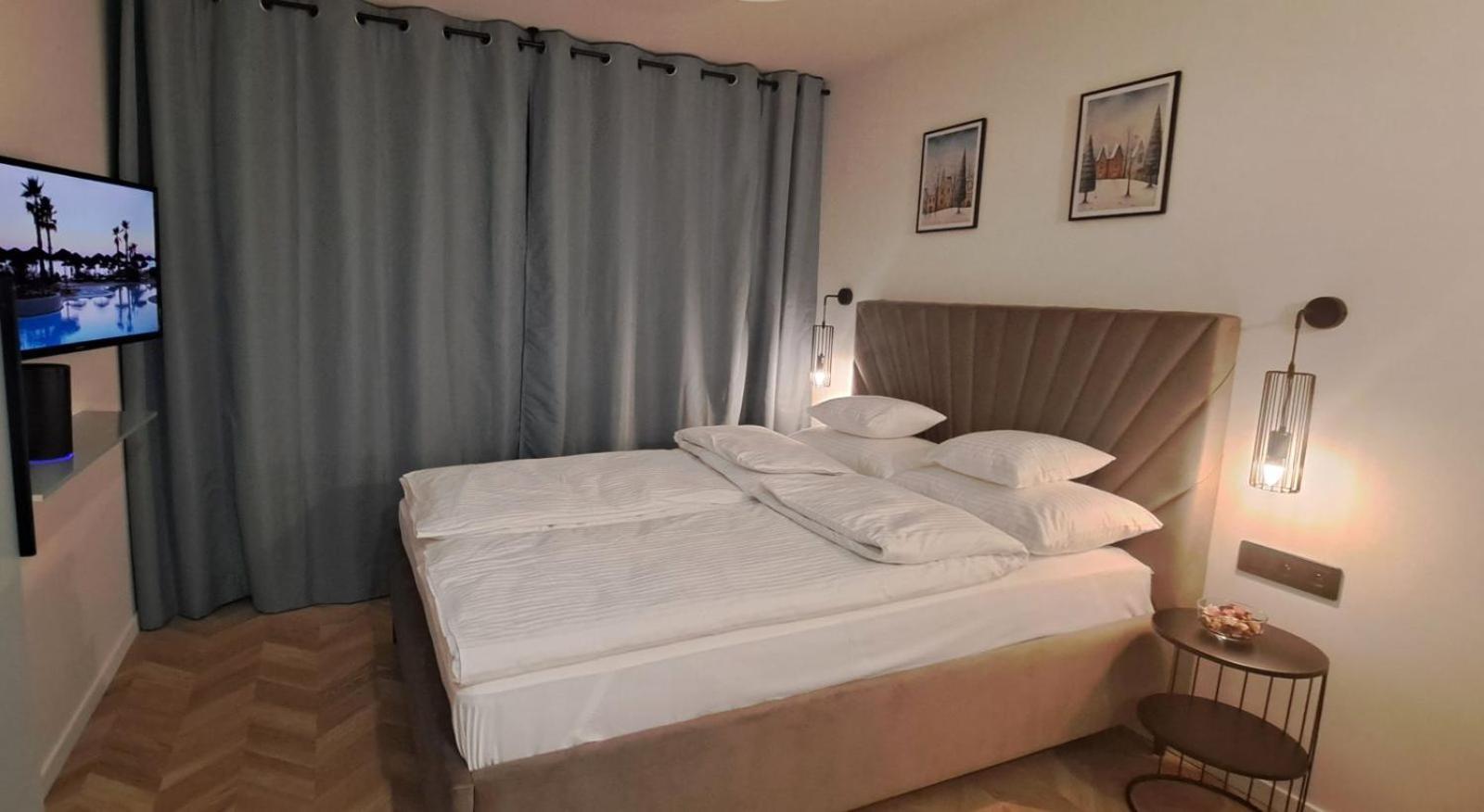 Falcon Apartment Center 4 Metro Swietokrzyska وارسو المظهر الخارجي الصورة